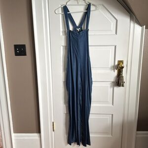 En Creme Blue Sleeveless Jumpsuit V-Neck